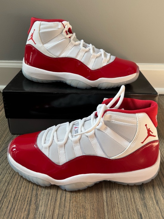 NWT Air Jordan 11 Cherries! ?